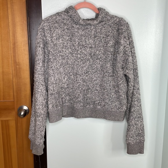 Hollister Cowl Neck Sweatshirt - Picture 3 of 3